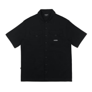 Camisa Disturb Cargo Button Up In Black