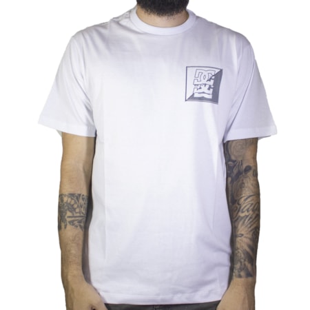 Camiseta Dc Shoes Born In Echoes Branca