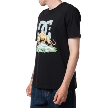 Camiseta Dc Shoes Lion Montains Black 