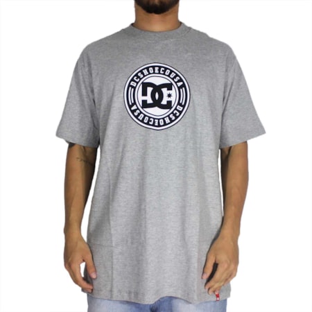 Camiseta Dc Shoes Vc Paper Clip Patch Cinza