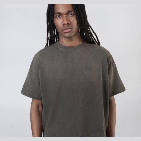 Camiseta Egho Studios Boxy Cinza