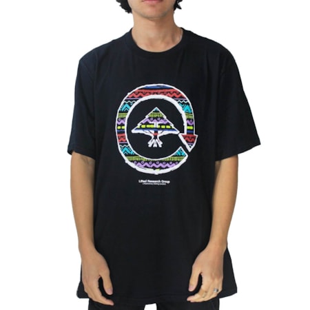 Camiseta Lrg Cosmic Cycle Preto