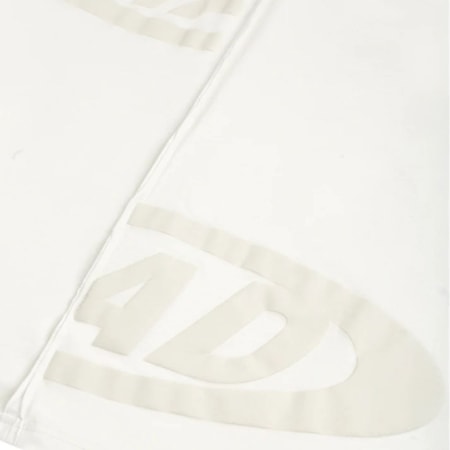 Camiseta Mad Enlatados Portal Bordada Off White