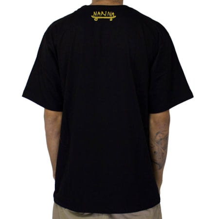 Camiseta Narina Monster Preto