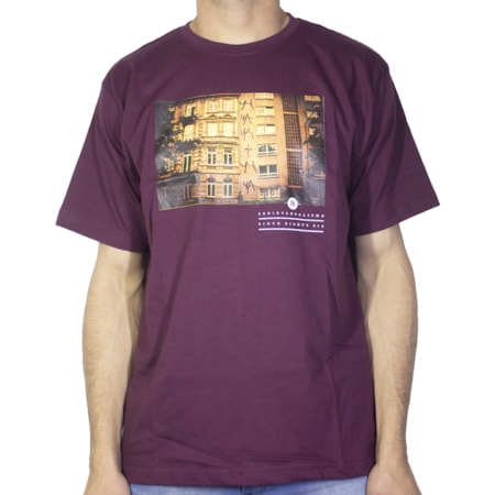 Camiseta Narina Predio Bordo