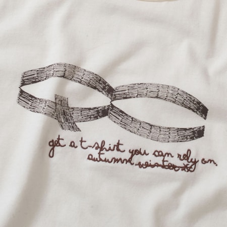 Camiseta Quadro Creations Bic Boxy Off White 