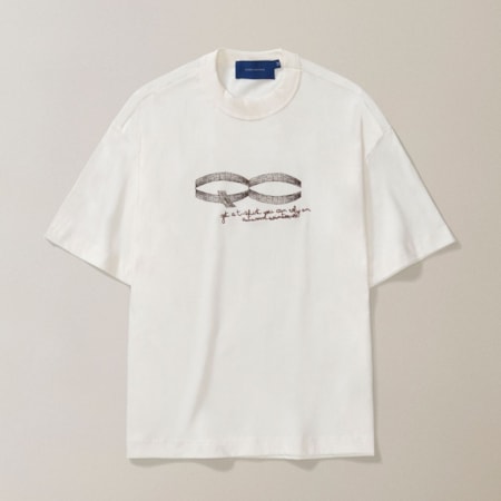 Camiseta Quadro Creations Bic Boxy Off White 