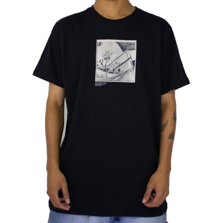 Camiseta Rvca X Baker Photo 2 Preto