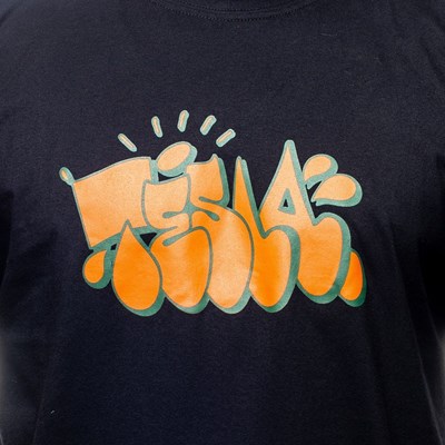 Camiseta Tesla Skate Tag Preta