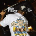 Camiseta Vishfi X Shu Malote Bon Vivant Off White