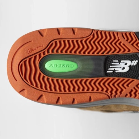 Tênis New Balance Numeric 933 x Andrew Reynolds NM933MNO