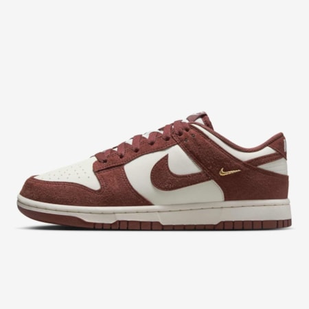 Tênis Nike Dunk Low Wmns Sail Metallic Gold Red Sepia IB4417-104