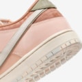 Tênis Nike Sb Dunk Low Pro PRM Crimson Tint And Amber Brown FV5926200