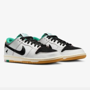 Tênis Nike Sb Dunk Low Pro Qs x CSEF White Black HJ4132100