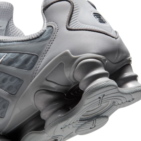 Tênis Nike Shox TL Wolf Grey AV3595015