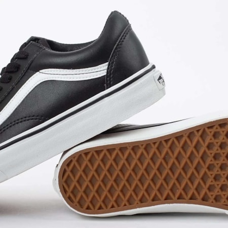 Tênis Vans Old Skool Classic Tumble Black White VN0A38G1NQR