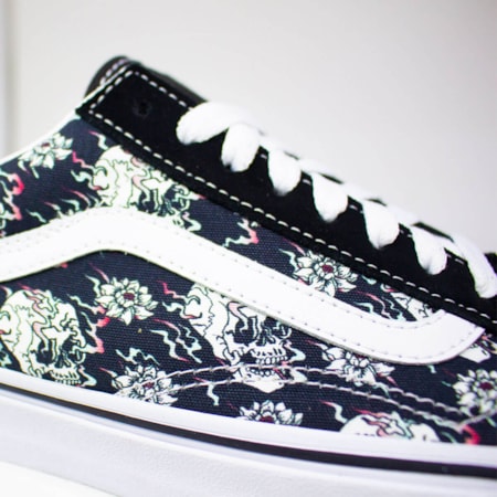 Tênis Vans Old Skool Flash Skulls VN0A38G118C